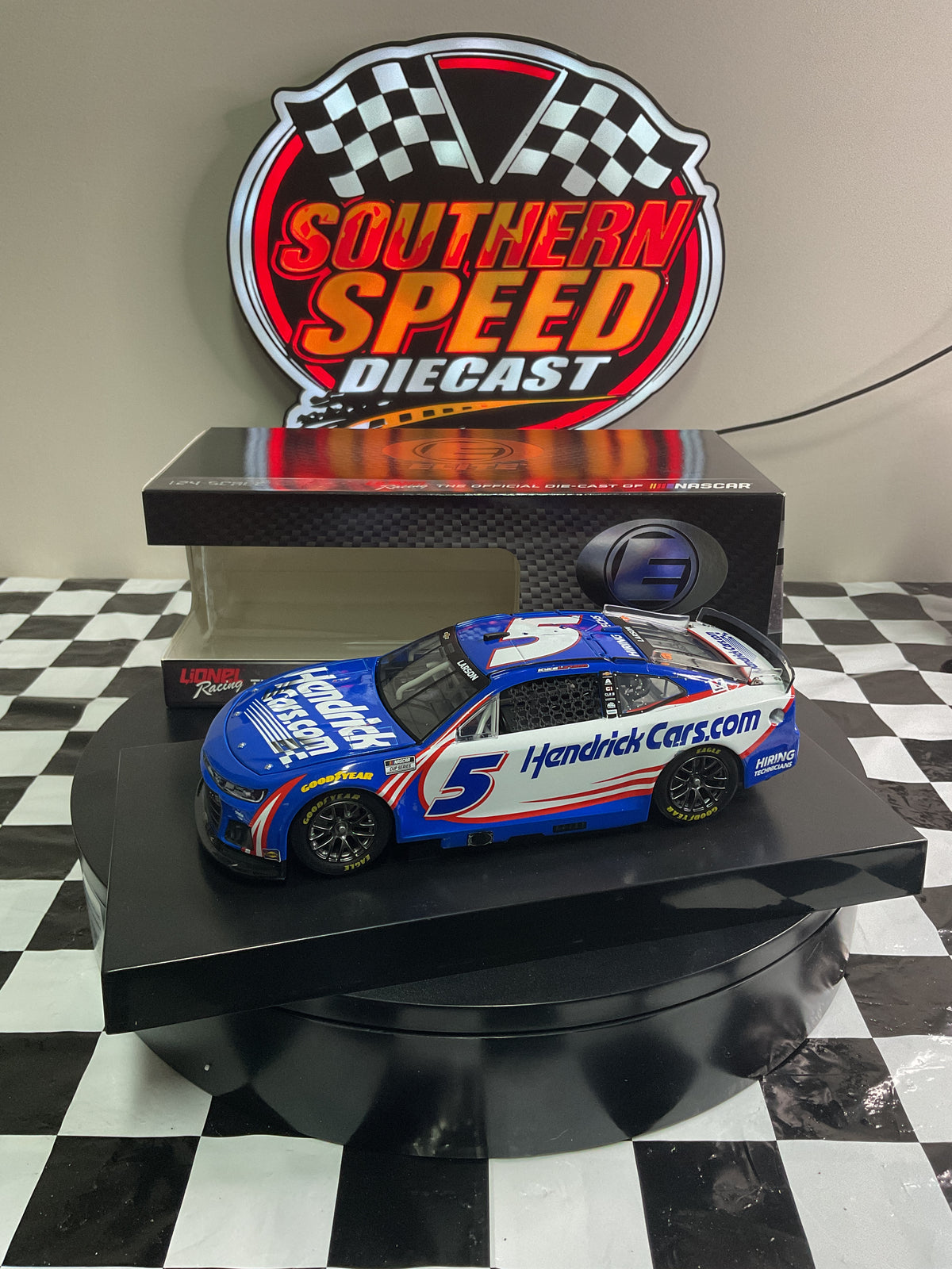 Kyle Larson 2025 #5 Hendrickcars Elite