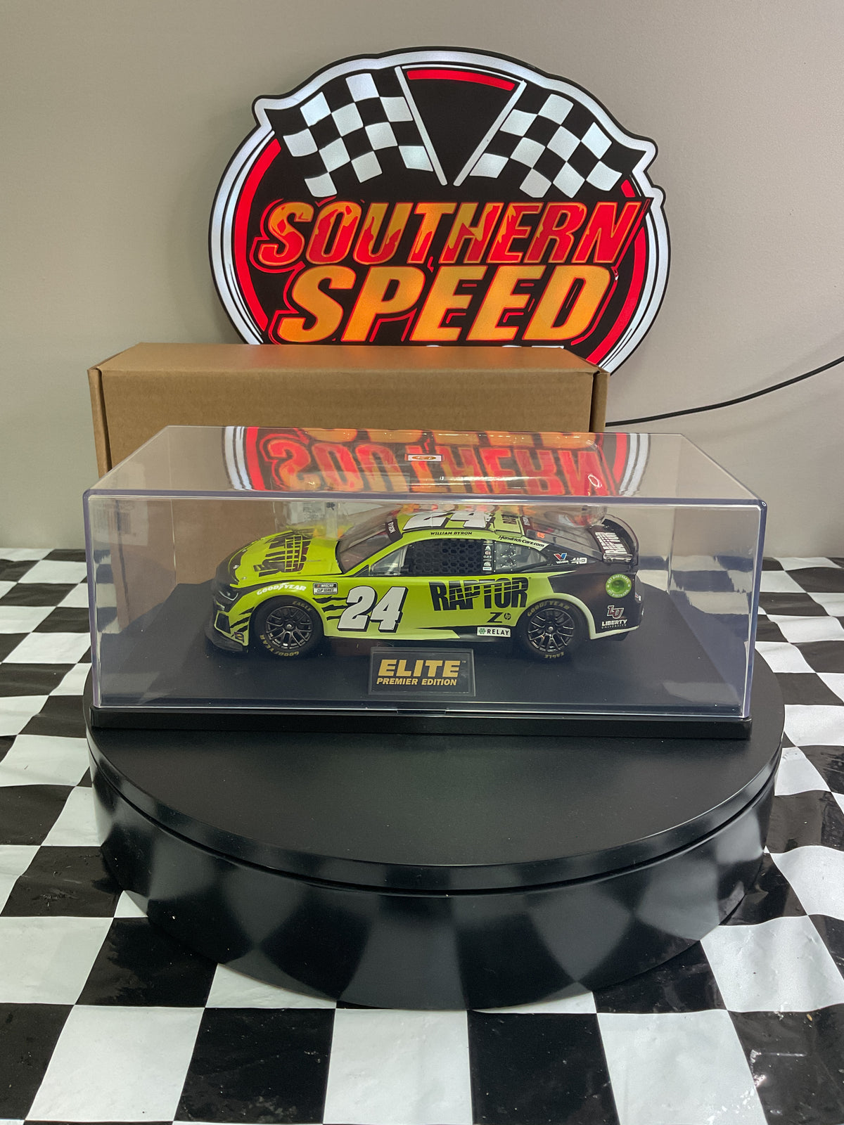 William Byron- 2024 #24 Raptor 1:24 Elite Premier